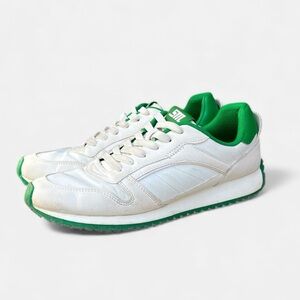 Steve Madden Kinkade Retro White Green Sneaker Size 7 1/2